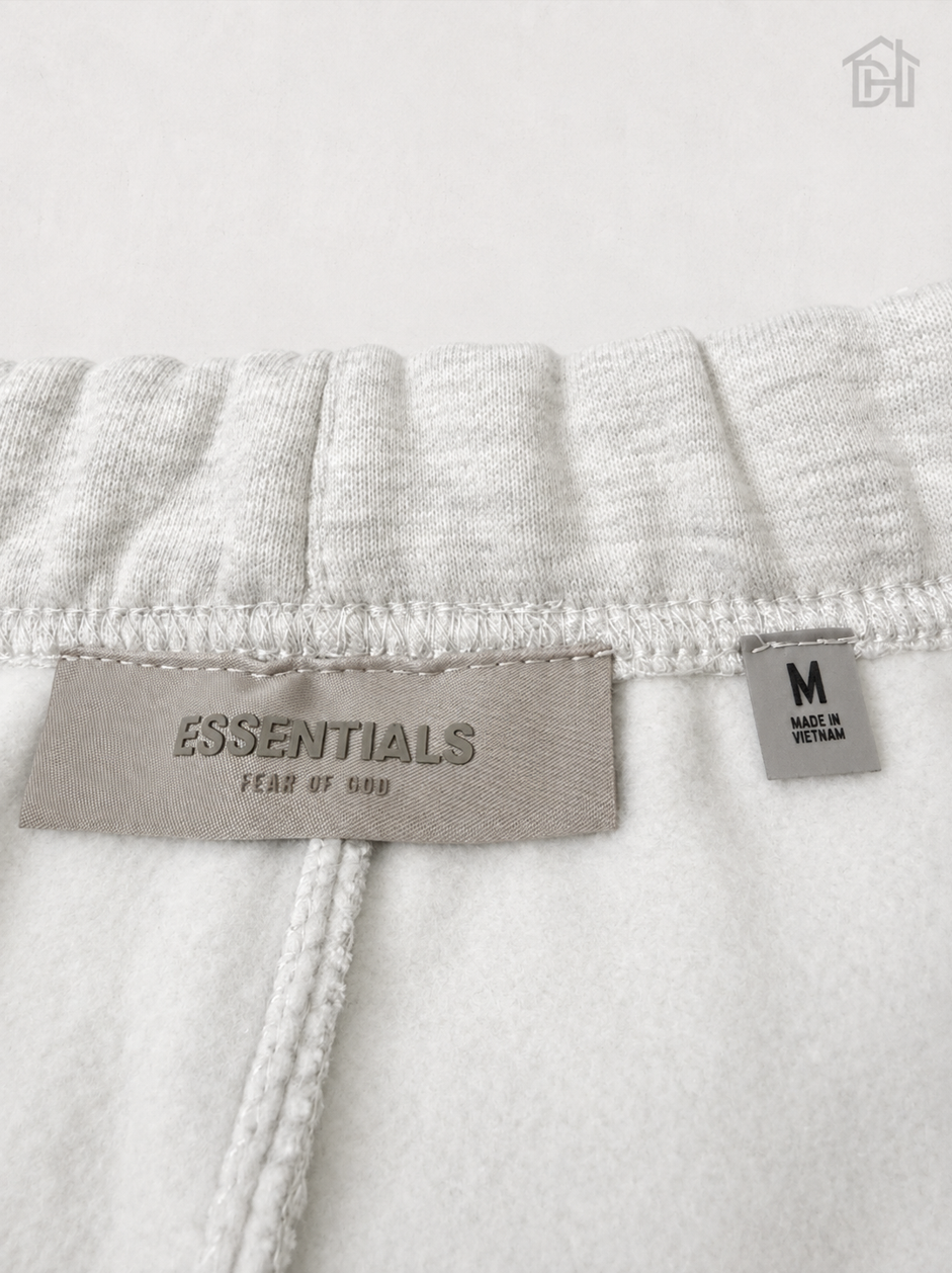 Spodenki Essentials Light Oatmeal SS22